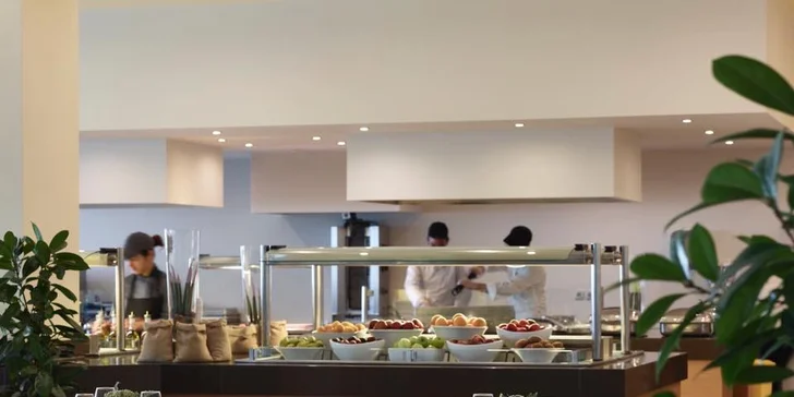 5* komfort s polopenzí jen pár kroků od proslulé pláže Faliraki se zlatým pískem