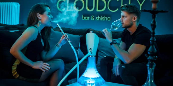 Povznášející zážitek: vodní dýmka i s drinkem nebo kávou v centru Olomouce pro 2 osoby