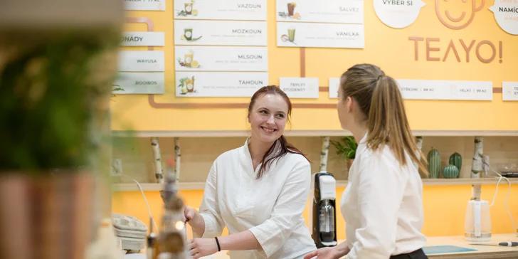 Horký nebo ledový fair trade čaj ve Stromovce: vyberte si z nabídky nebo si namíchejte vlastní