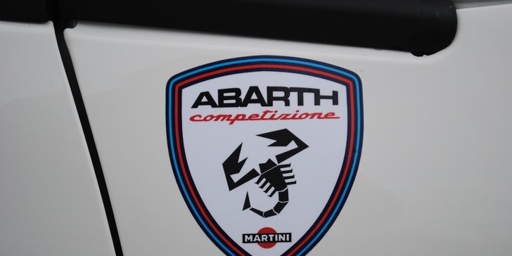 Malé auto s pořádným výkonem: zapůjčení Fiatu 500 Abarth na 1, 3 či 7 dní