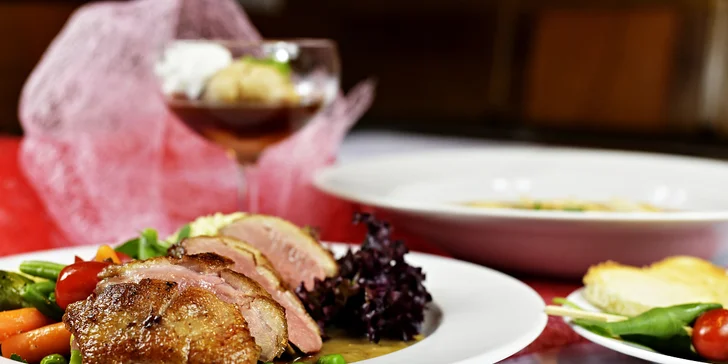4chodové valentýnské menu pro pár: tomatová polévka, kachní prso i sorbet