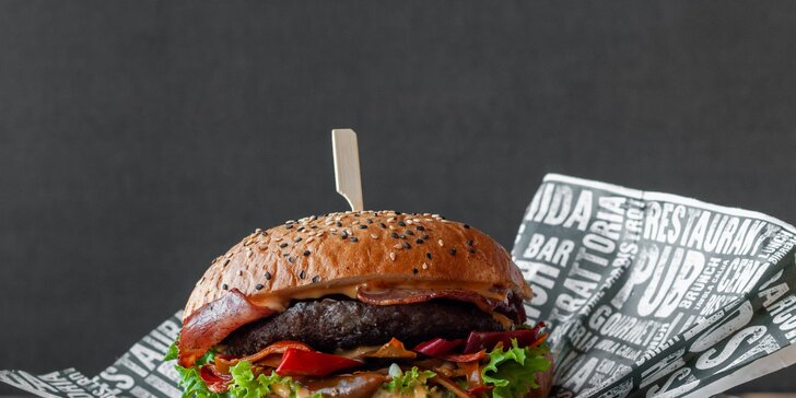 Burgery v centru Zlína: na výběr 10 druhů, k tomu hranolky a omáčka