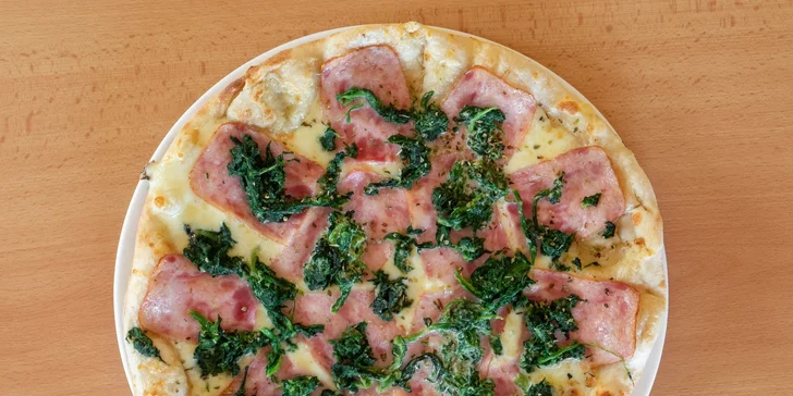 2× pizza v centru Zlína: výběr z 19 druhů s rajčatovým i smetanovým základem