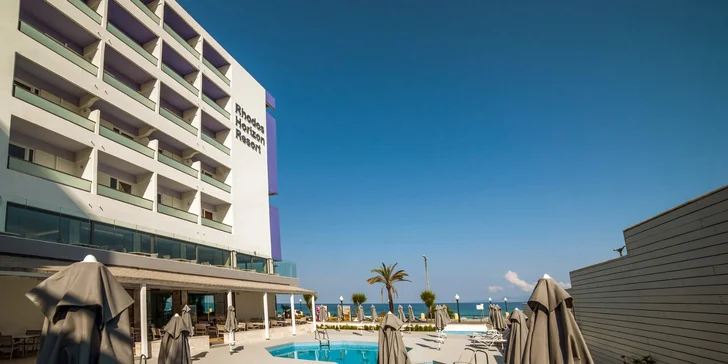 Noční život, pláže i slavné památky města Rhodos. 4* hotel pro dospělé s all inclusive