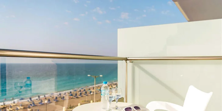 Noční život, pláže i slavné památky města Rhodos. 4* hotel pro dospělé s all inclusive