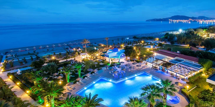 Nejkrásnější pláže Rhodosu v letovisku Faliráki: 4* beach hotel s all inclusive