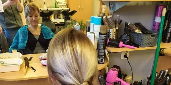 Kadeřnické balíčky pro všechny délky vlasů: střih, trvalá i styling