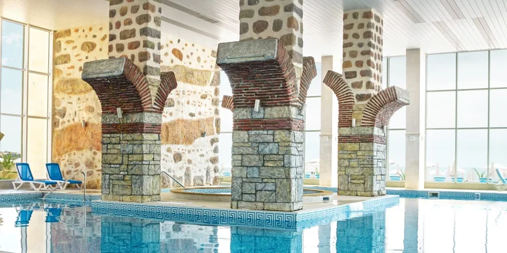 Pláže, noční život i památky Nesebaru - all inclusive a adults only hotel u pláže