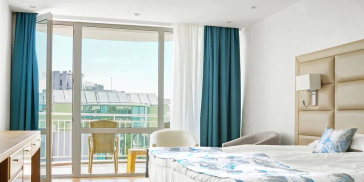 Pláže, noční život i památky Nesebaru - all inclusive a adults only hotel u pláže