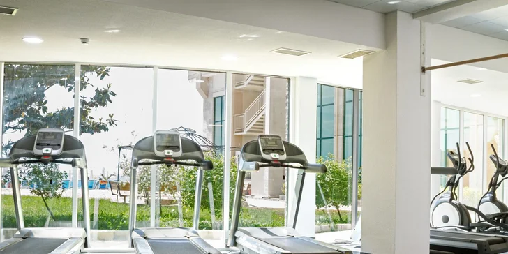 Pláže, noční život i památky Nesebaru - all inclusive a adults only hotel u pláže