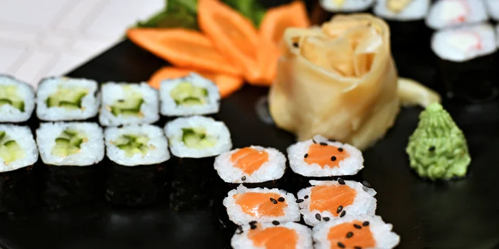 24, 32, 40 či 44 ks sushi s rybami a zeleninou i polévky a krevetové placičky