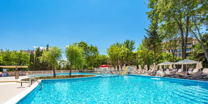 Letovisko Pomorie: 4* hotel u pláže, bazény a all inclusive i jezero s léčivým bahnem