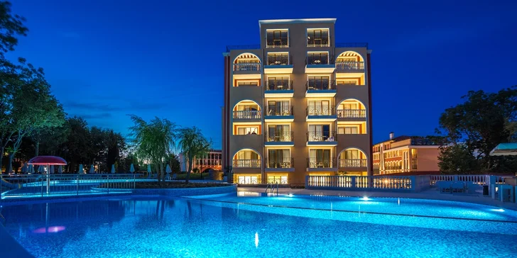 Letovisko Pomorie: 4* hotel u pláže, bazény a all inclusive i jezero s léčivým bahnem