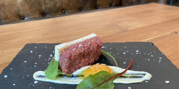 Dokonalý Valentýn: čtyřchodové menu za doprovodu královny šansonu Renaty Drössler