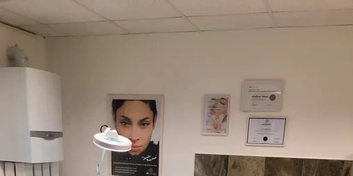 Depilace cukrovou pastou vybraných partií: podpaží či intimní partie