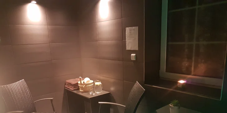 Zimní či jarní pohoda v Třeboni: pobyt se snídaněmi, romantickou večeří a hodinou ve wellness