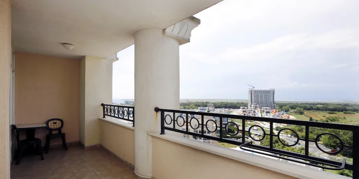 Koupání i rodinná pohoda kousek od Burgasu. 5* plážový resort s all inclusive
