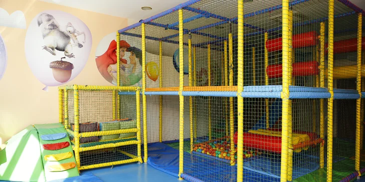 Koupání i rodinná pohoda kousek od Burgasu. 5* plážový resort s all inclusive