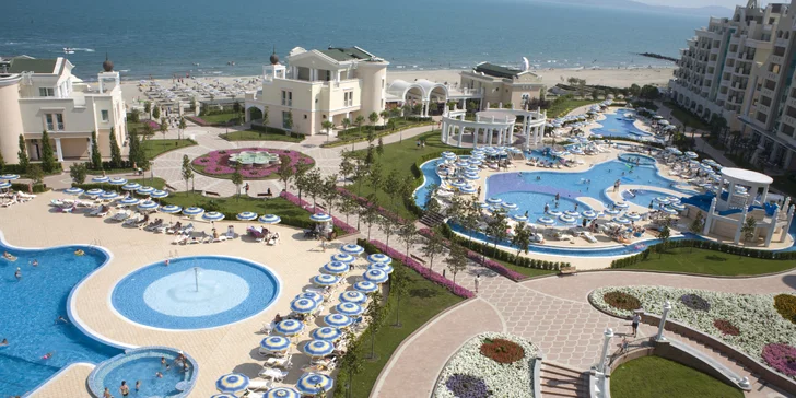 Koupání i rodinná pohoda kousek od Burgasu. 5* plážový resort s all inclusive