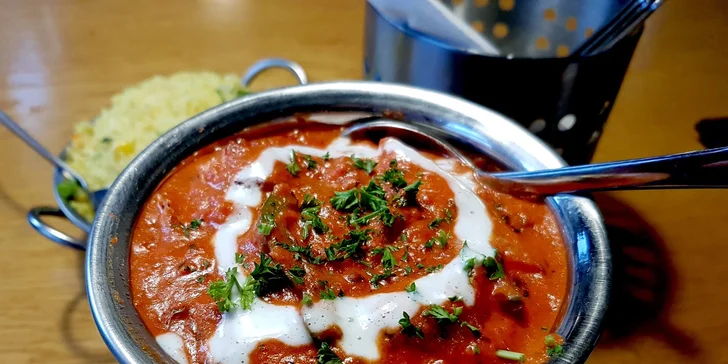 Tříchodové indické menu pro 2 i celou rodinu: masové i vegetariánské pokrmy