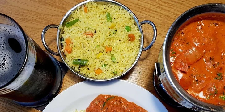 Tříchodové indické menu pro 2 i celou rodinu: masové i vegetariánské pokrmy
