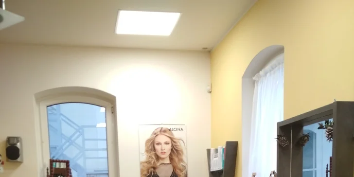Melírování nebo balíčky vč. masáže hlavy pro všechny délky vlasů