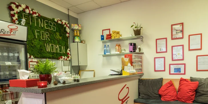 Dvě hodiny pro krásu: proticelulitidní masáž, kosmetické ošetření a omlazení kyselinou hyaluronovou