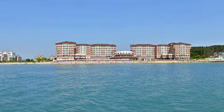 4* resort u nekonečné pláže letoviska Obzor, moderní aquapark i all inclusive