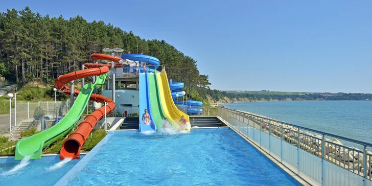 4* resort u nekonečné pláže letoviska Obzor, moderní aquapark i all inclusive