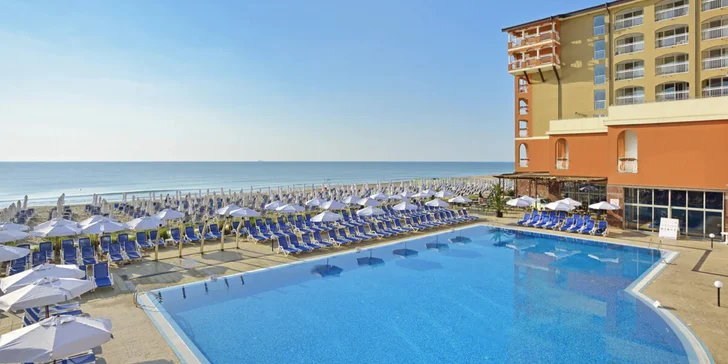 4* resort u nekonečné pláže letoviska Obzor, moderní aquapark i all inclusive