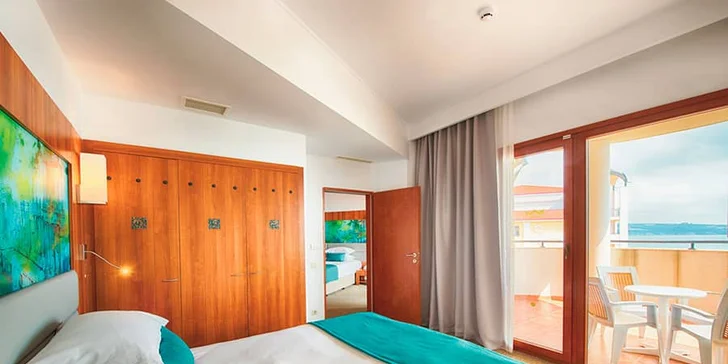 Bydlení u pláže i výhled na moře. 4* hotel s all inclusive v srdci Obzoru