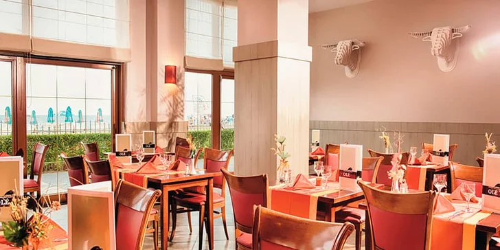 Bydlení u pláže i výhled na moře. 4* hotel s all inclusive v srdci Obzoru