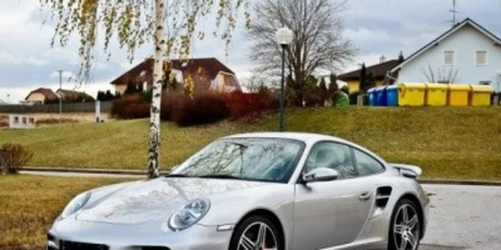 989 Kč za 30minutovou jízdu se supersporťákem! Na výběr 8 nabušených aut i jízdy na okruzích Czechring, Most či Sosnová! Super dárek.