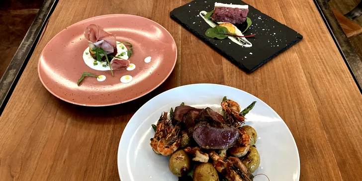 Dokonalý Valentýn: čtyřchodové menu za doprovodu královny šansonu Renaty Drössler