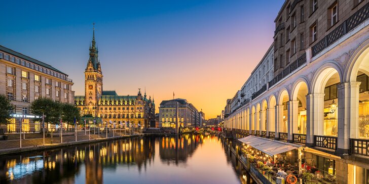Svobodné a hanzovní město Hamburk: doprava autobusem i služby průvodce
