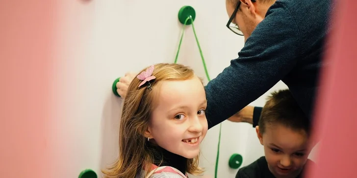 Zachraň koncert Lollipopz: dětská úniková hra pro 1 až 4 hráče od 5 let