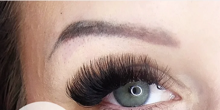 Nový set prodloužených řas Volume Lashes včetně úpravy obočí