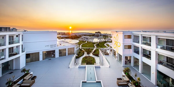5* pobyt na Rhodosu: krásný hotel se soukromou pláží, bazény a all inclusive