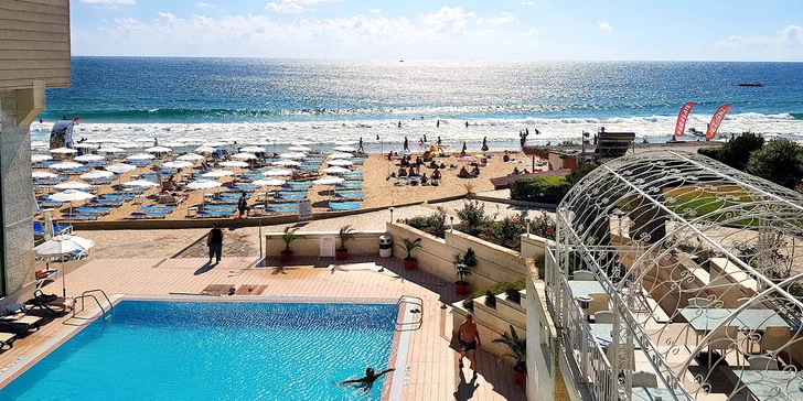 Pláže, noční život i památky Nesebaru - all inclusive a adults only hotel u pláže