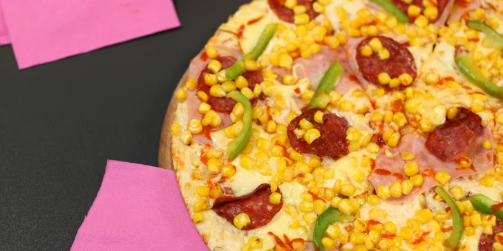 Chacharova pizza podle výběru z 26 druhů: 1–4 pizzy o průměru 32 cm