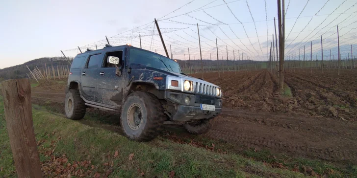 10 až 60 minut adrenalinu: jízda s instruktorem v Hummer H2