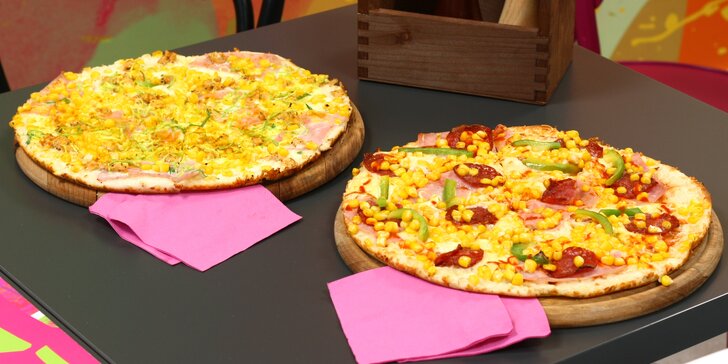 Chacharova pizza podle výběru z 26 druhů: 1–4 pizzy o průměru 32 cm