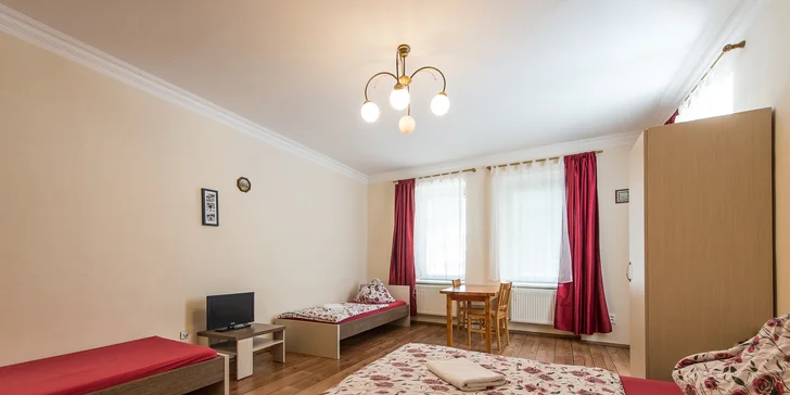 Pobyt ve Vysokých Tatrách: možnost snídaní, slevy a výlety do okolí