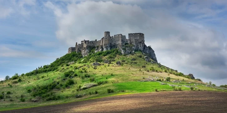 Pobyt ve Vysokých Tatrách: možnost snídaní, slevy a výlety do okolí