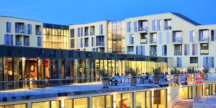 Dovolená u Zadaru pro celou rodinu. 4*+ hotel s dětským zábavním parkem
