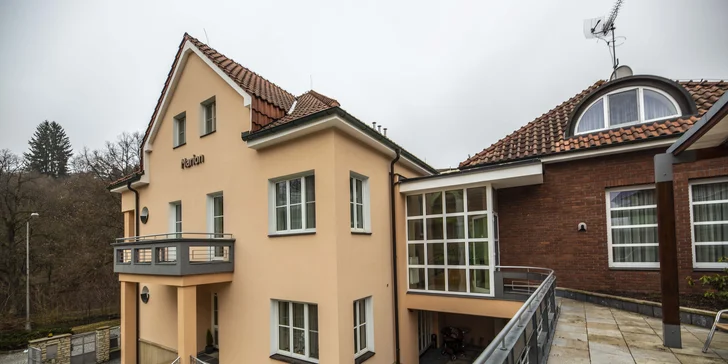 Luxusní Luhačovice: apartmán se snídaní, vířivka, bazén i masáže