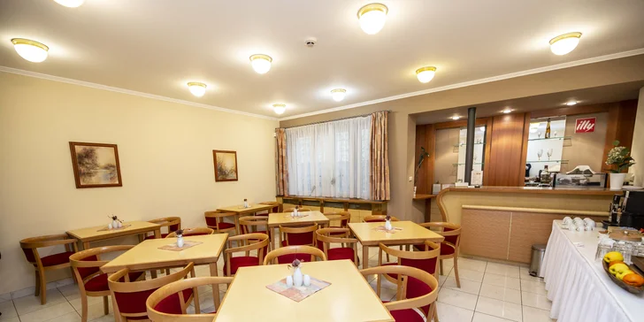 Luxusní Luhačovice: apartmán se snídaní, vířivka, bazén i masáže