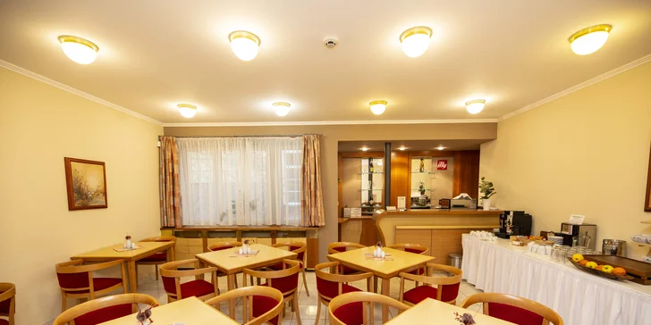 Luxusní Luhačovice: apartmán se snídaní, vířivka, bazén i masáže
