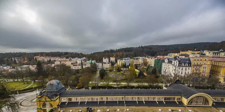 Ozdravný pobyt centru Mariánek: snídaně, bazén, koupele a parafínový zábal