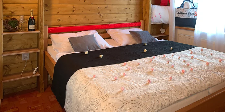 Romantika na jihočeském statku, degustační steakové menu, wellness a koupelí v cedrovém sudu